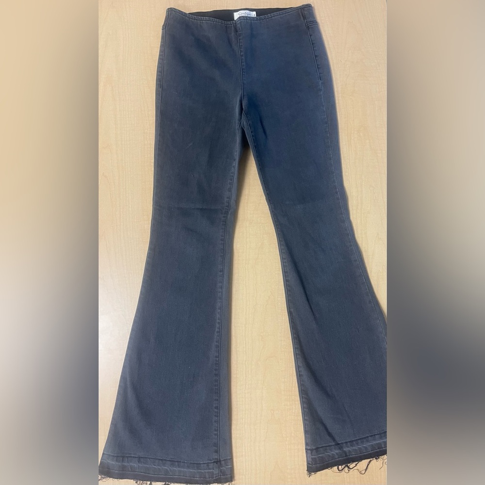 Jessica Simpson junior Flared bell bottom Black Denim Jeans size 28